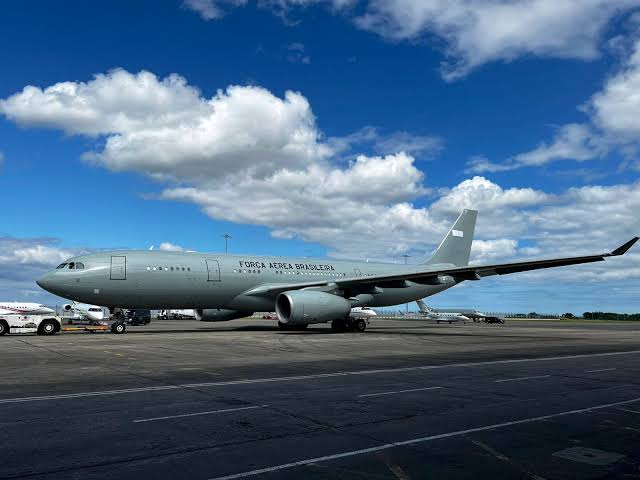 Dois aviões KC-390 da FAB devem resgatar brasileiros que estão na